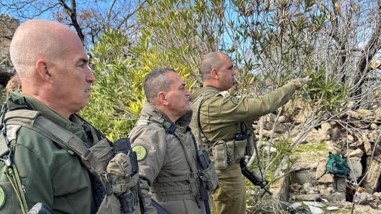הרמטכ"ל הנכנס אייל זמיר בביקורים בגזרות הלחימה (צילום: דובר צה"ל) ביקורו של הרמטכ"ל הנכנס, אלוף אייל זמיר, בכלל גזרות הלחימה השונות