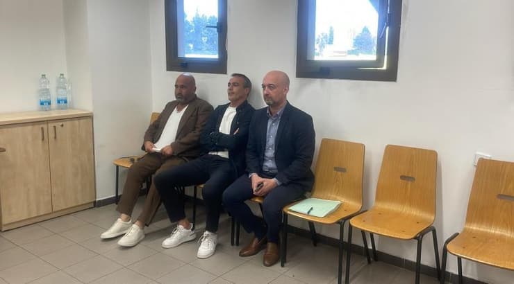 נציגי בית"ר: רונן מוזסון, כפיר אדרי וברק אברמוב 