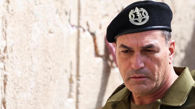 הרמטכ"ל הנכנס אייל זמיר ברחבת הכותל המערבי