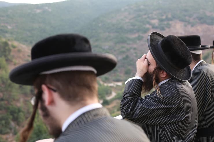 חסידי תולדות אהרן בהר מירון