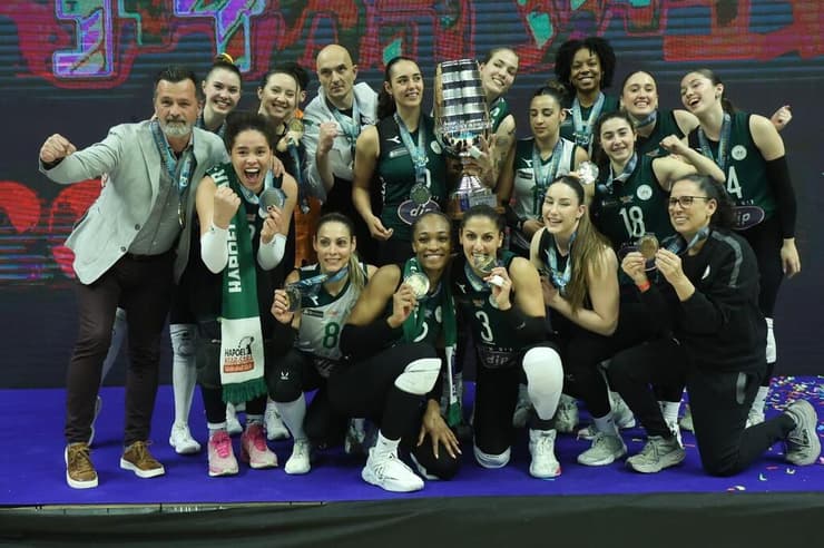 שחקניות כפ"ס והגביע