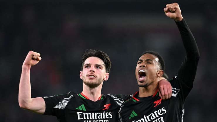 רייס וגבריאל חוגגים את הניצחון המוחץ