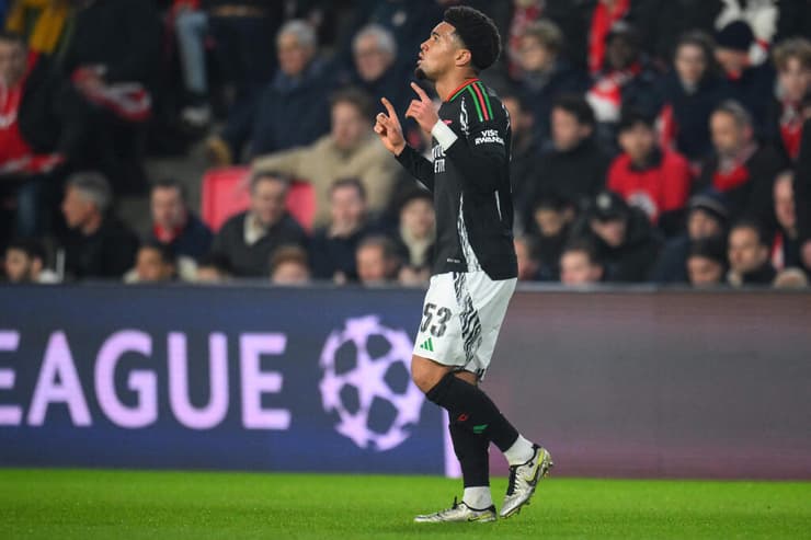 אית'ן אנוואנרי