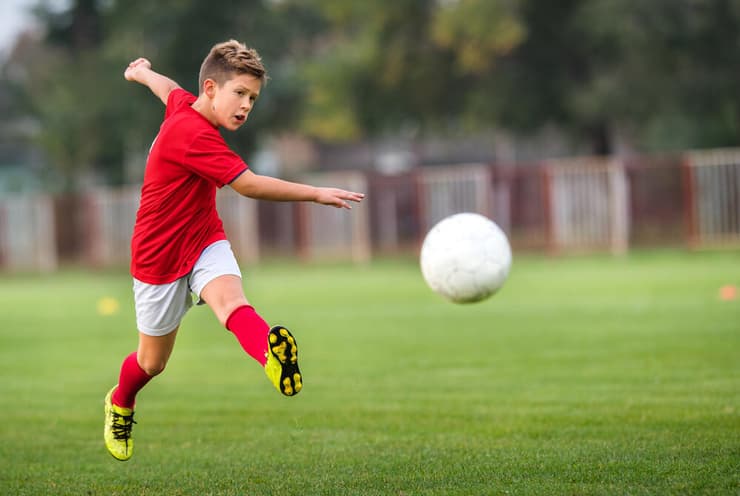 כמה עולה לגדל כדורגלן למגזין סופ"ש