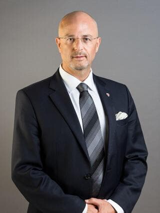 עו"ד גדעון פישר