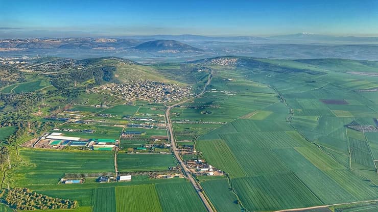 טיול בעמק המעיינות