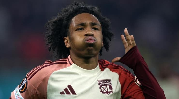 מאליק פופאנה חוגג (רויטרס) מאליק פופאנה חוגג