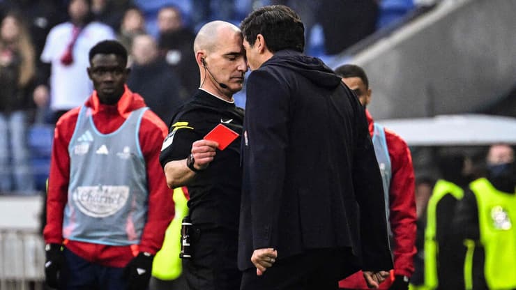 שילם ביוקר. פונסקה מתעמת עם השופט