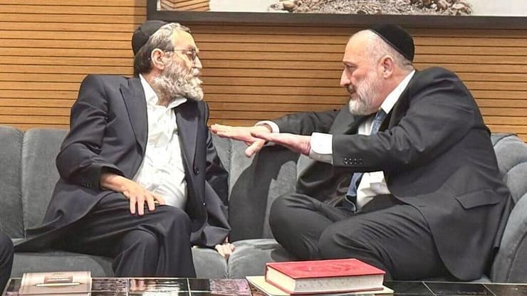 יחזרו לקואליציה? דרעי וגפני יו"ר ש"ס, הרב אריה דרעי, ויו"ר דגל התורה, הרב משה גפני על תקציב הישיבות