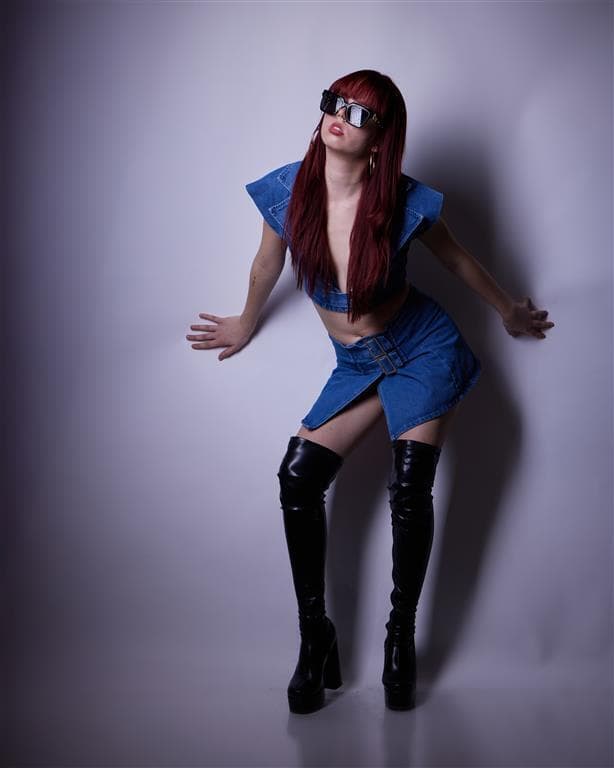 "אני מקבלת הודעות מאנשים שמציעים לי לפתוח 'אונלי פאנס'"   