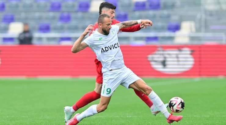 ז'וליו סזאר מול זיו מורגן (חגי מיכאלי) ז'וליו סזאר מול זיו מורגן