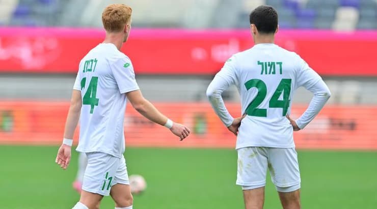 שחקני הפועל כפר סבא מתוסכלים (חגי מיכאלי) שחקני הפועל כפר סבא מתוסכלים