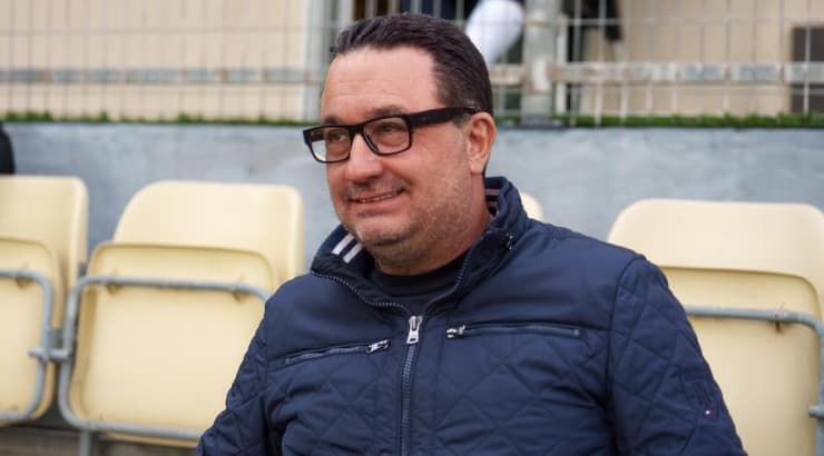 עמוס זוארץ (רועי כפיר) עמוס זוארץ