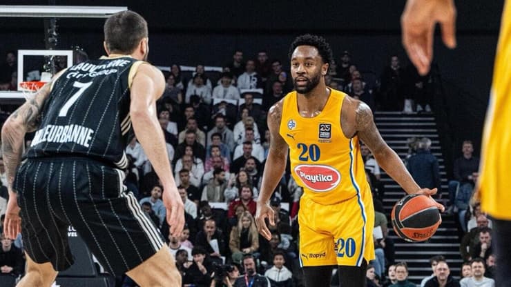 שוב יקבל מנוחה. רנדולף (צילום: אלעד גולדשטיין, מכבי ת"א) שחקן מכבי ת"א ליוואי רנדולף