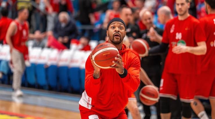 מרקוס פוסטר (רועי כפיר) מרקוס פוסטר