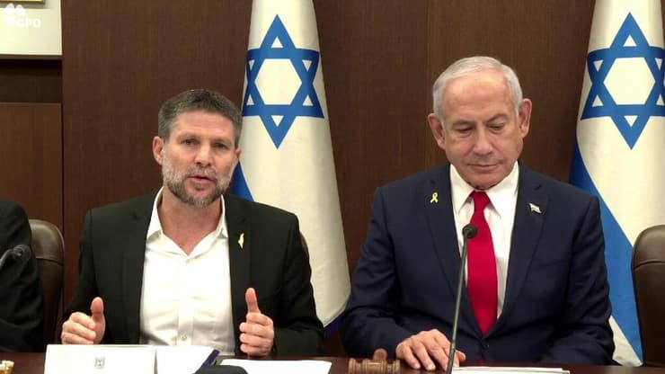 ראש הממשלה בנימין נתניהו ושר האוצר בצלאל סמוטריץ' בישיבת ממשלה