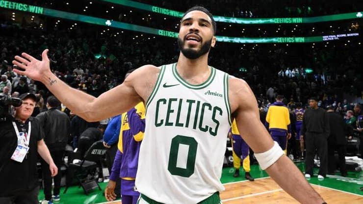 ג'ייסון טייטום מבוסטון