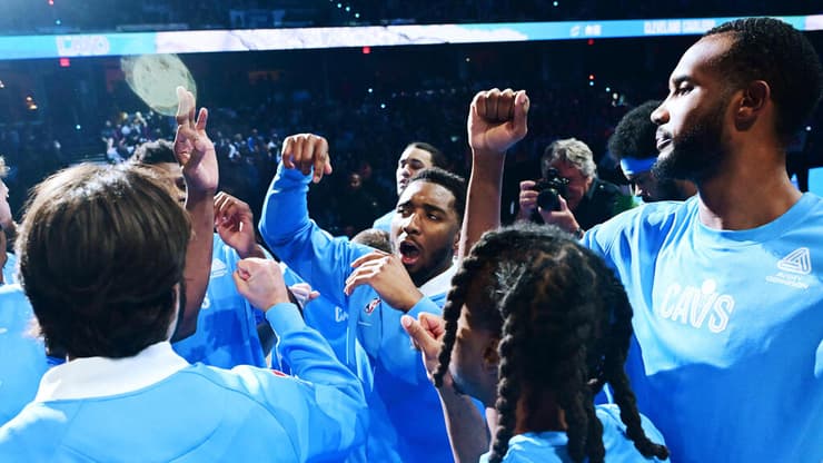 עם מעבדת קליעה שמתעלה על כל השאר. שחקני קליבלנד (צילום: Ken Blaze-Imagn Images) שחקני קליבלנד