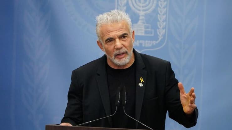 יאיר לפיד בהצהרה בישיבת הסיעה של יש עתיד