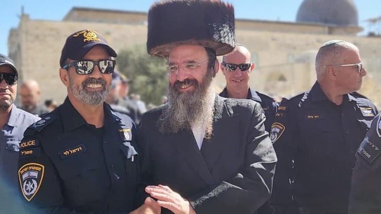 ראש מינהלת הר הבית הרב שמשון אלבוים והמפכ"ל דני לוי ראש מינהלת הר הבית הרב שמשון אלבוים והמפכ"ל דני לוי