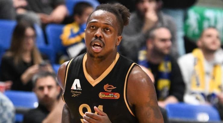 ג'ייקובן בראון