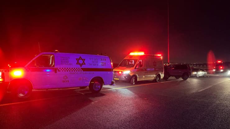 זירת התאונה שבה נהרג גבר בכביש 25 בנגב