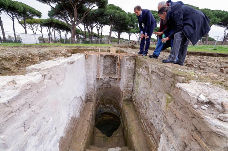 המקווה התגלה לא רחוק מרומא