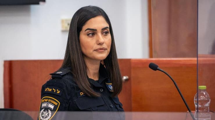 רינת סבן מעידה בבית המשפט המחוזי בירושלים