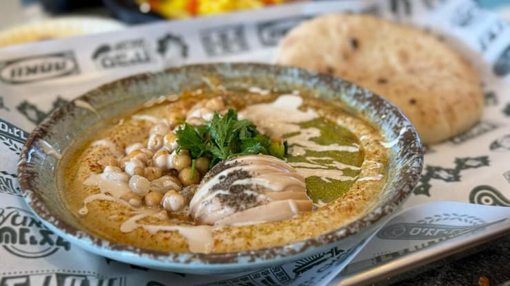 מנת חומוס, פלאפל ״האק״