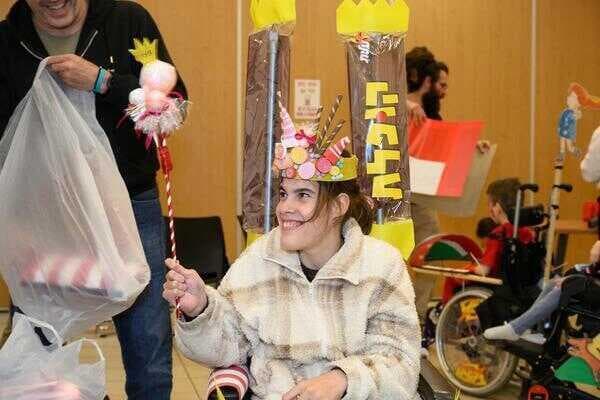 פעילות "תחפושות מתגשמות" שנערכה בבית איזי שפירא