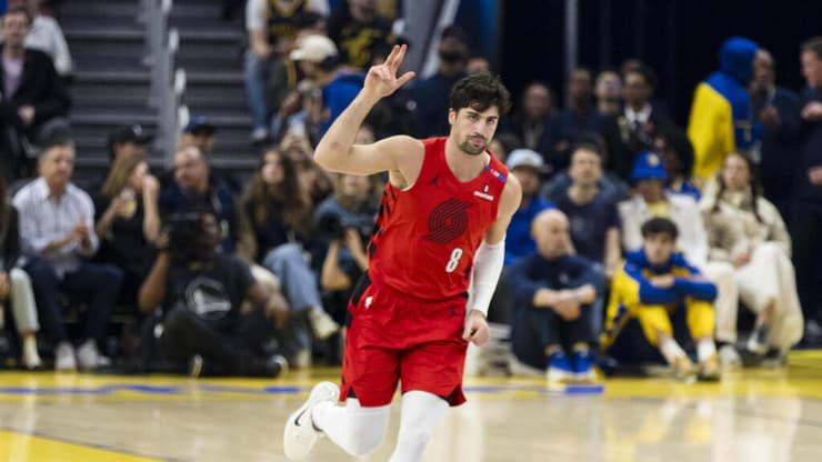 שחקן פורטלנד טרייל בלייזרס דני אבדיה