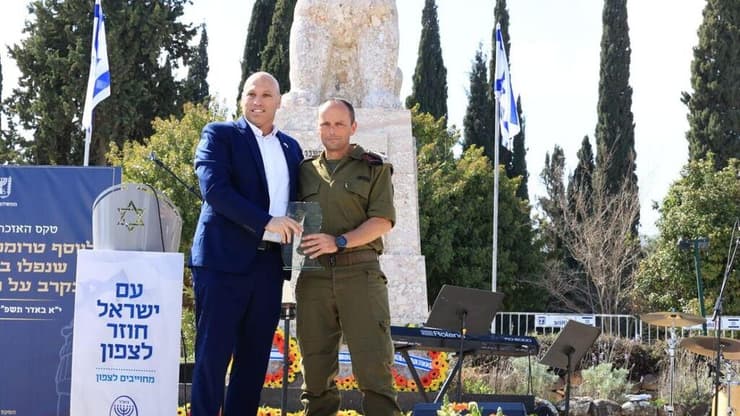  תא"ל שי קלפר, לשעבר מפקד אוגדה 91 עם יגאל ברנד, מנכ"ל תנועת בית"ר
