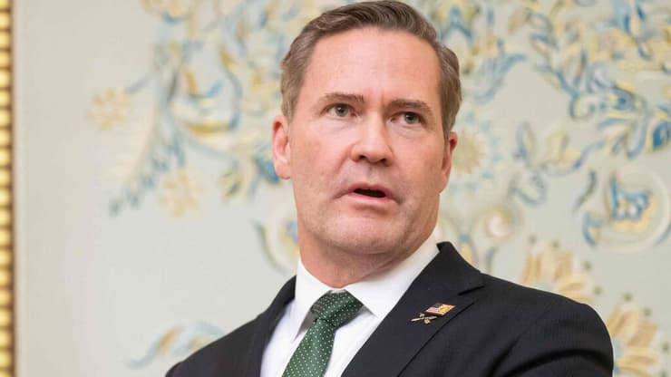 סעודיה מזכיר המדינה האמריקני מרקו רוביו ו היועץ לביטחון לאומי של ארה"ב מייק וולץ אחרי שיחות עם אוקראינה