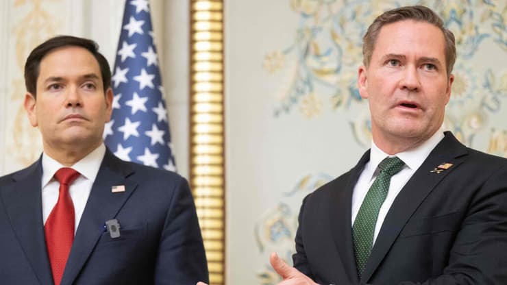 סעודיה מזכיר המדינה האמריקני מרקו רוביו ו היועץ לביטחון לאומי של ארה"ב מייק וולץ אחרי שיחות עם אוקראינה