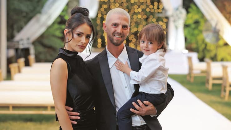 ראם, אלקנה ורבקה בוחבוט (צילום: אלבום פרטי) ראם, אלקנה ורבקה בוחבוט. "מתגעגעת למגע שלו"