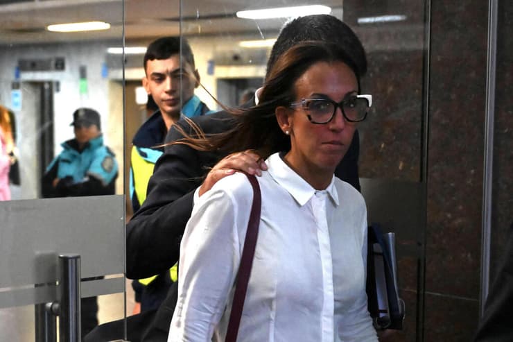 הפסיכיאטרית אגוסטינה קוסאשוב הנאשמת במשפט בנוגע למותו של מראדונה
