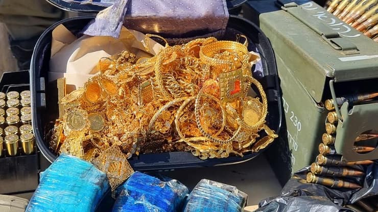מצבור אמל"ח שהוחרם בבנימין על ידי לוחמי גדוד רם