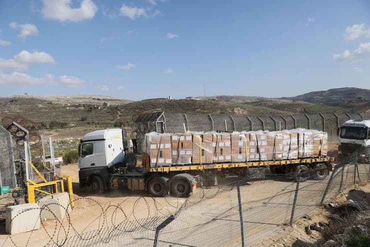 משרד החוץ העביר 10,000 חבילות סיוע הומניטרי לדרוזים בסוריה