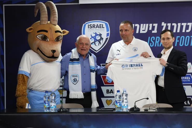 מנכ"ל ההתאחדות ניב גולדשטיין, בן שמעון ושר התיירות חיים כץ 