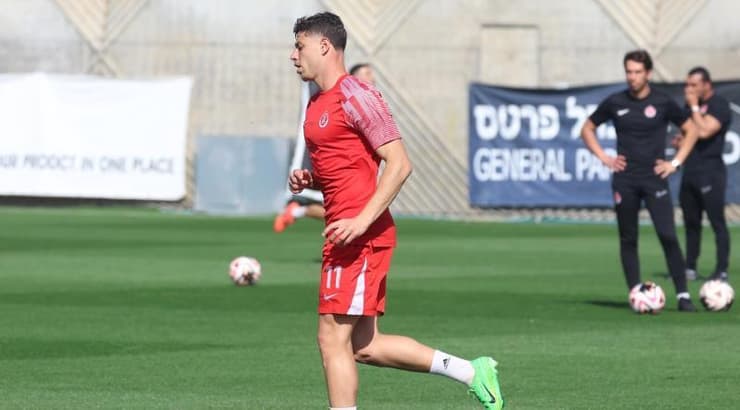 סתיו טוריאל מתכונן (אופיר מגדל) סתיו טוריאל מתכונן