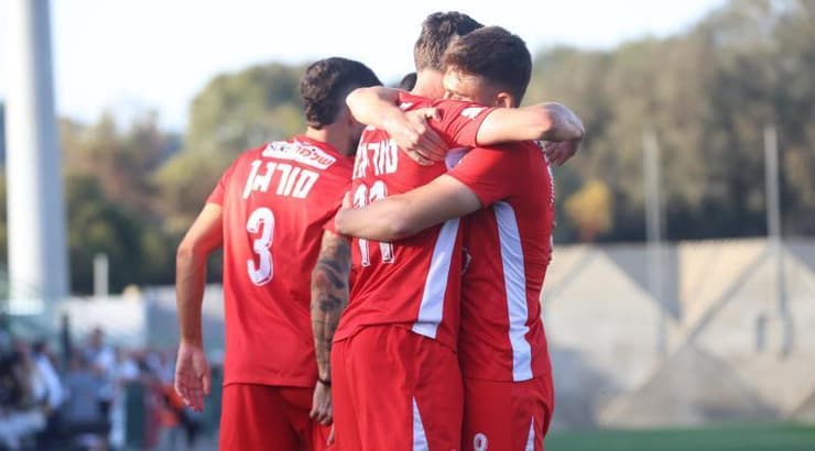 אושר בהפועל תל אביב (אופיר מגדל) אושר בהפועל תל אביב