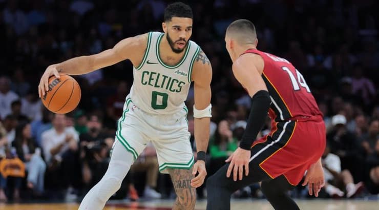 ג'ייסטון טייטום