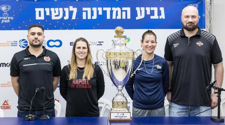 המאמנים מוכנים לרגע האמת