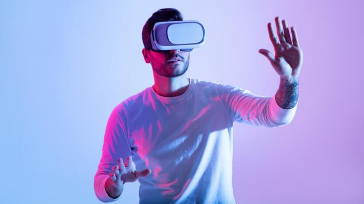 טיפולי חשיפה, כמו סימולטורים, התקדמו משמעותית בשנים האחרונות (צילום: Shutterstock) סימולטור