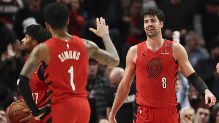 פורטלד הועמדה למכירה. אבדיה (צילום: AP Photo/Amanda Loman) אבדיה