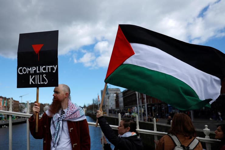 יום פטריק הקדוש מזרקה פרו פלסטינים דבלין אירלנד