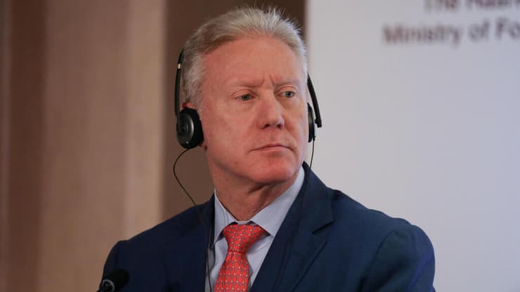 "אם ישראל תיסוג - לחיזבאללה לא תהיה הצדקה". השר יוסף רג'י (צילום: REUTERS/Alaa Al Sukhni) יוסף אמיל רג'י שר החוץ של לבנון