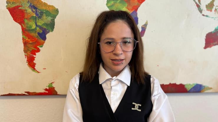 פאוזיה אמין סידו. "יכולתי לחזור לעיראק, אבל היזידים אמרו שלא יקבלו לעדה ולדת ילדים שנולדו באונס" (צילום: ניק קוליוחין) פאוזיה אמין סידו