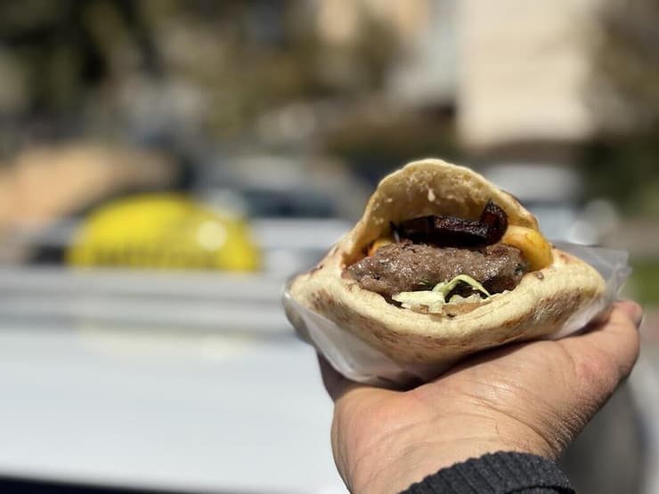 הקבב של עובד, קרית שמונה