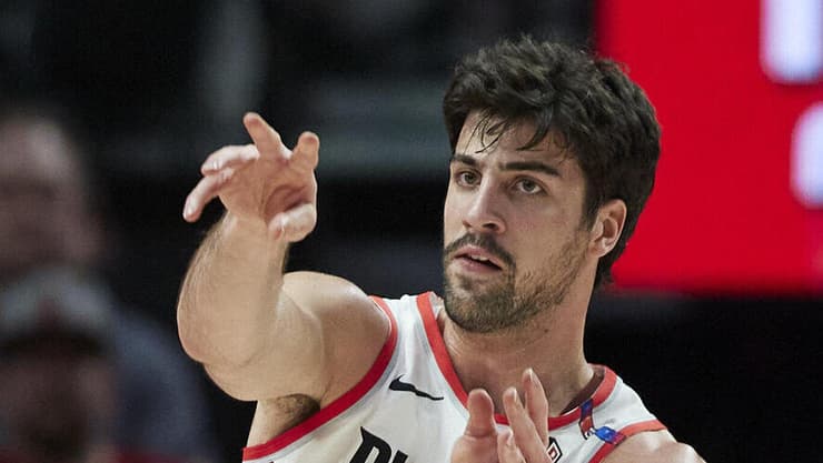 שחקן פורטלנד טרייל בלייזרס דני אבדיה